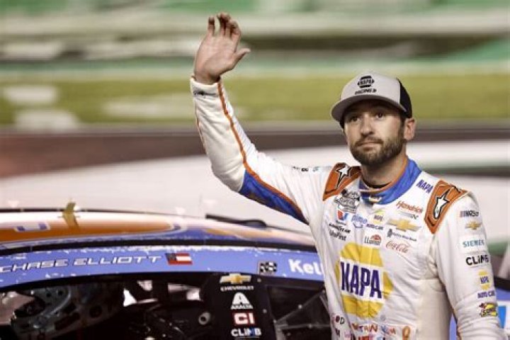 What is Chase Elliott’s Net Worth? Know All The Details About American Race Car Driver